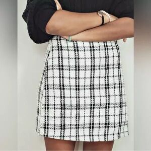 STORIA Black & White Houndstooth Plaid Mini Skirt Lined Side Zip - Size Small